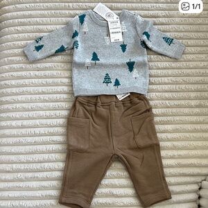 NWT First Impressions - Baby Boy Outfit Sweater and Pants